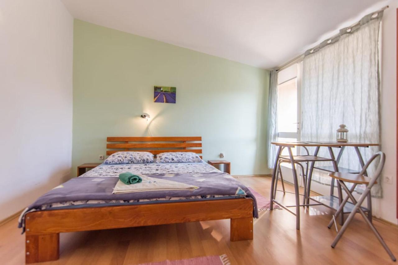 Hotel Sobe Rolo Uz More Biograd Na Moru Exteriér fotografie