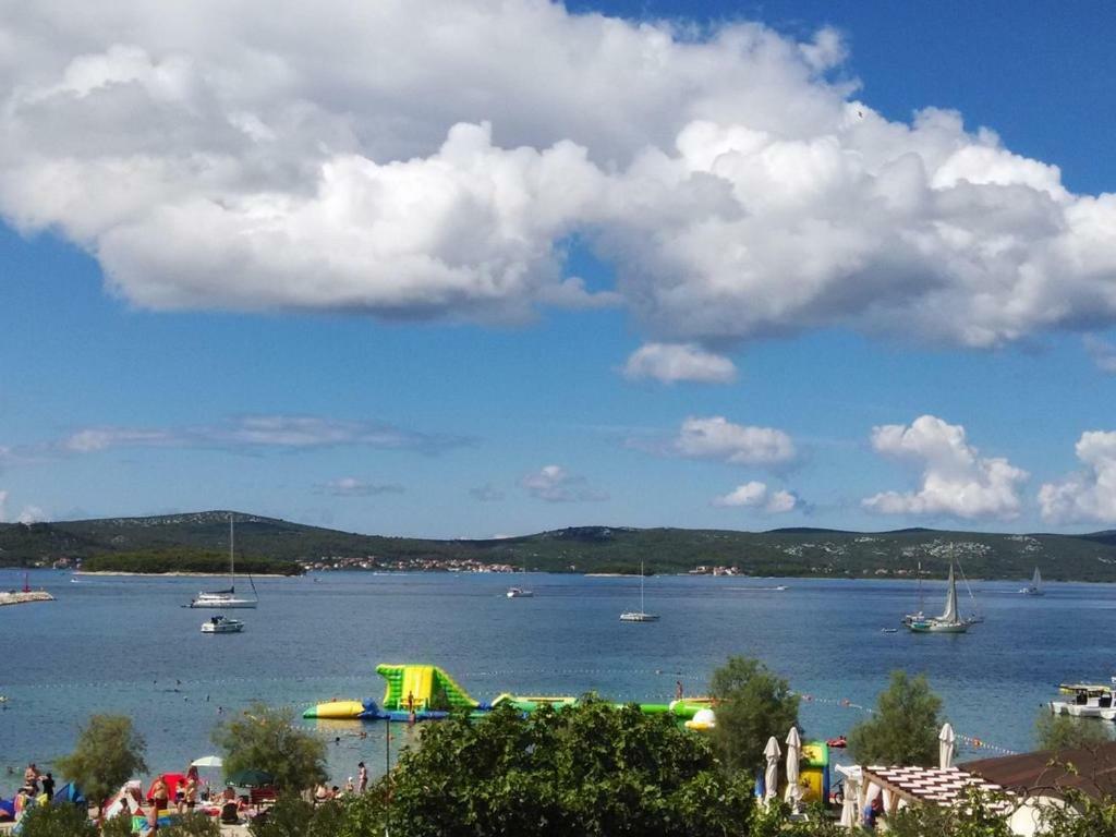 Hotel Sobe Rolo Uz More Biograd Na Moru Exteriér fotografie