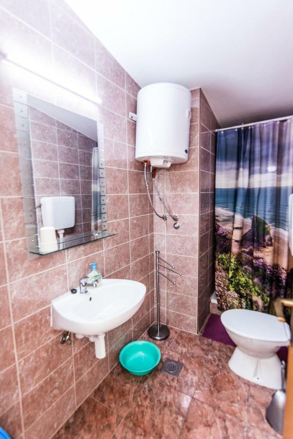 Hotel Sobe Rolo Uz More Biograd Na Moru Exteriér fotografie