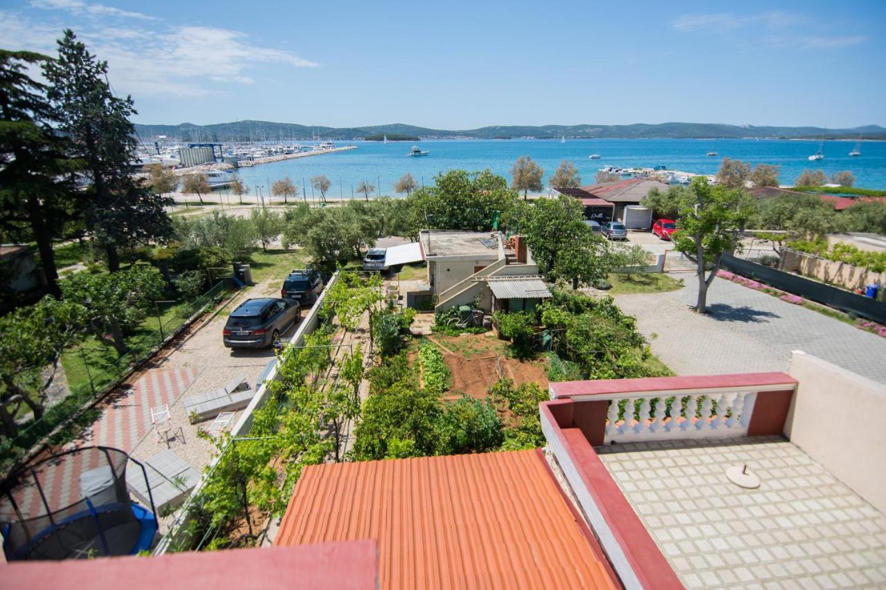 Sobe Rolo Uz More Biograd Na Moru Exteriér fotografie